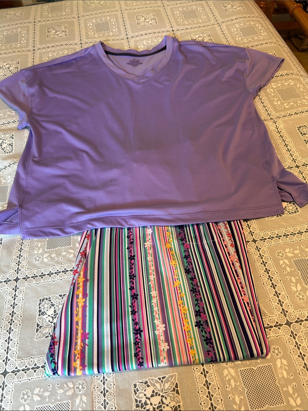 NWOT Cuddl Duds Lavender Top with Multi-Color Striped Pajama Bottoms, size large